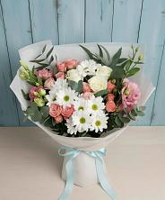 Букет цветов из:  Розы, Лизиантусы и Хризантемы в Соломенском