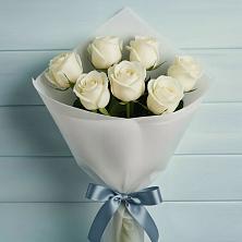 Букет 7 Белых роз Эдлесс Лав в Соломенском
