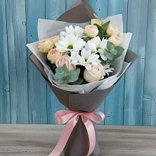 Букет цветов из:  Хризантемы и Розы в Соломенском